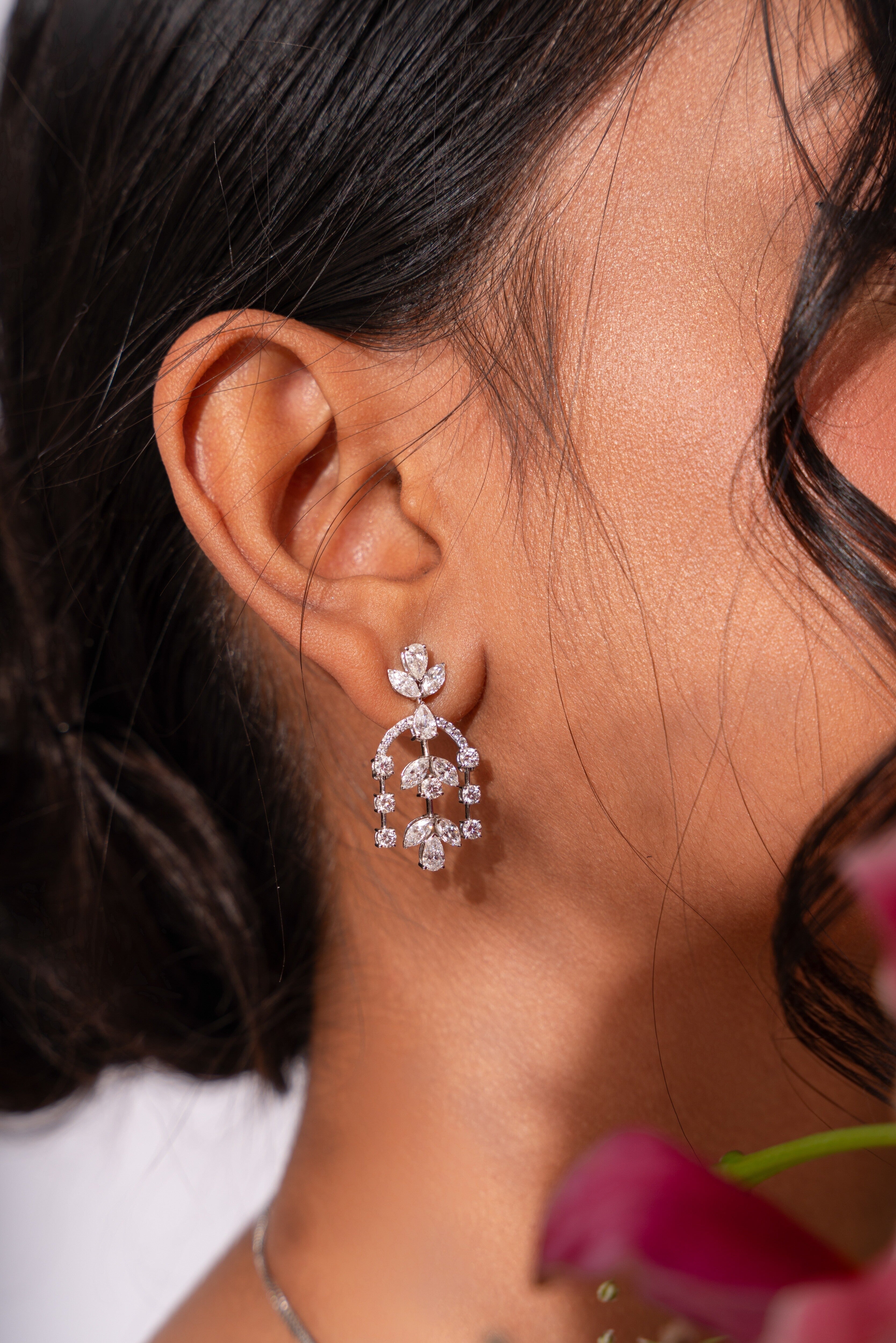 Summer Diamond Care: How to Protect Your Jewelry from Heat, Sunscreen & Sweat