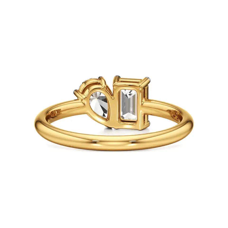 Toi et Moi | Pear & Emerald Lab-Grown Diamond Ring - Nivara