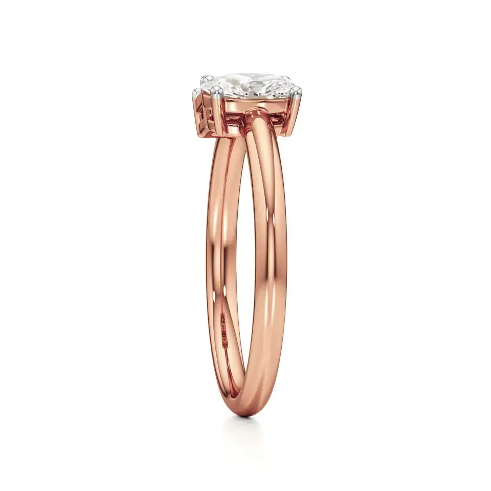 Toi et Moi | Oval & Emerald Lab-Grown Diamond Ring - Nivara