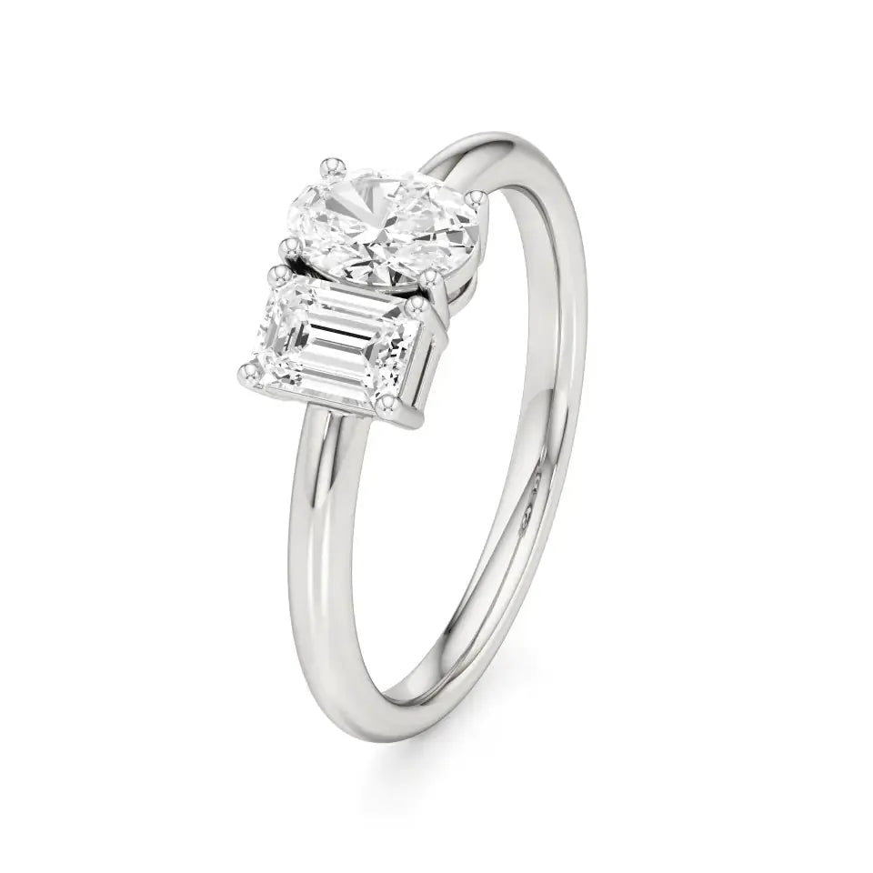 Toi et Moi | Oval & Emerald Lab-Grown Diamond Ring - Nivara