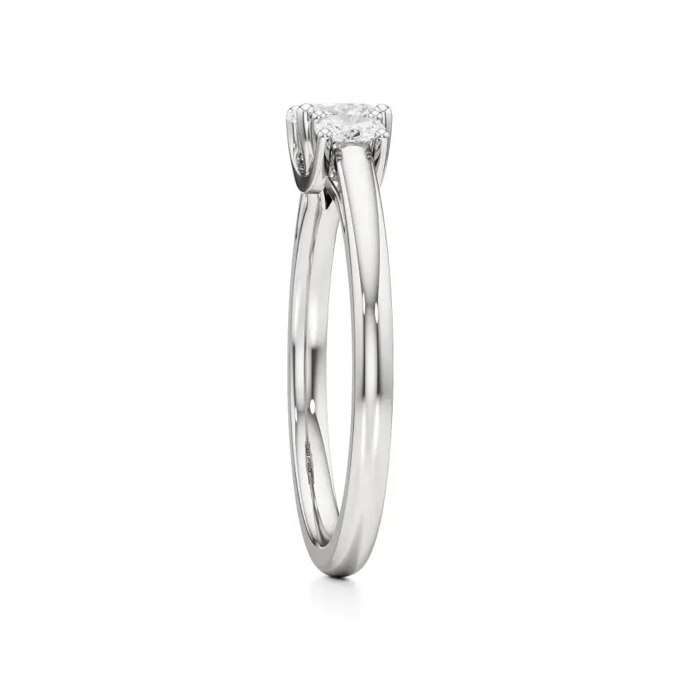 Aria | Oval Lab-Grown Diamond Three-Stone Ring - Nivara