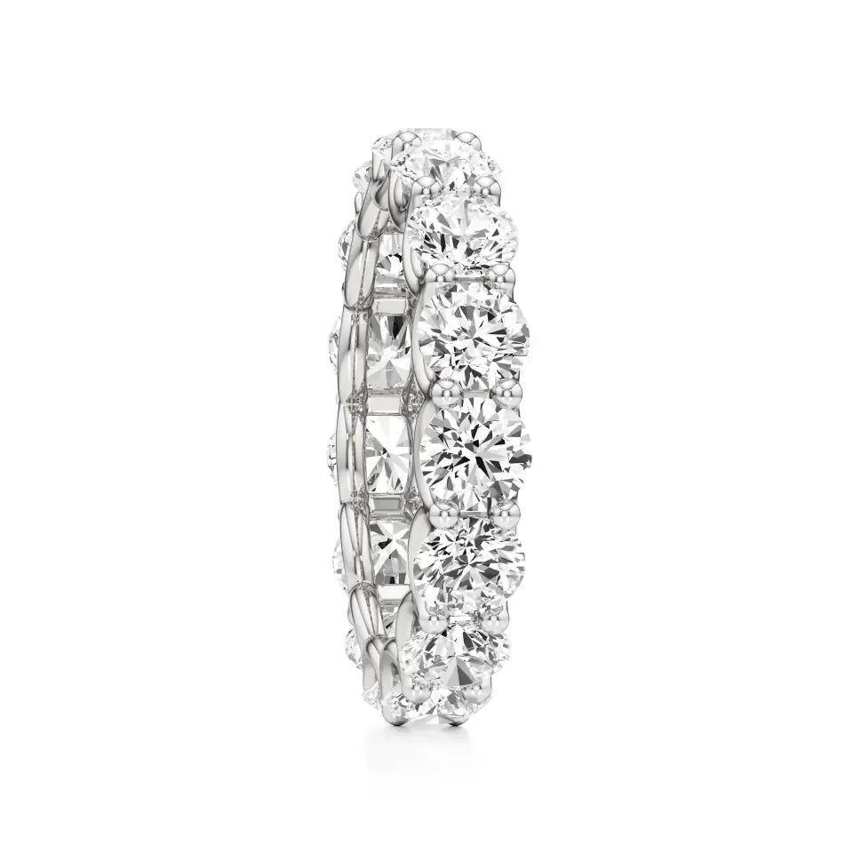 Foreva | Round Lab-Grown Diamond Solitaire Ring - Nivara