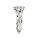 Mira | Round & Emerald Lab-Grown Diamond Halo Ring - Nivara