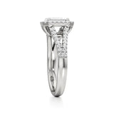 Mira | Round & Emerald Lab-Grown Diamond Halo Ring - Nivara