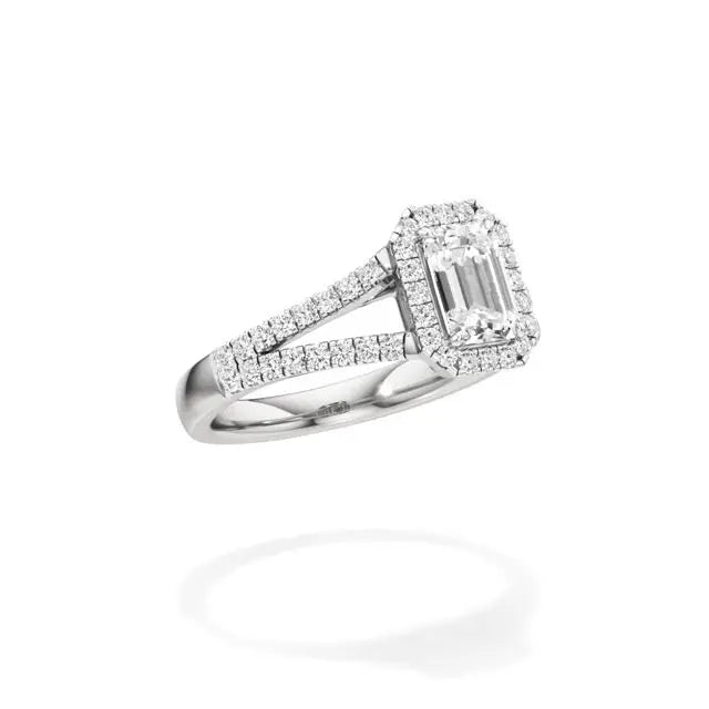 Mira | Round & Emerald Lab-Grown Diamond Halo Ring - Nivara