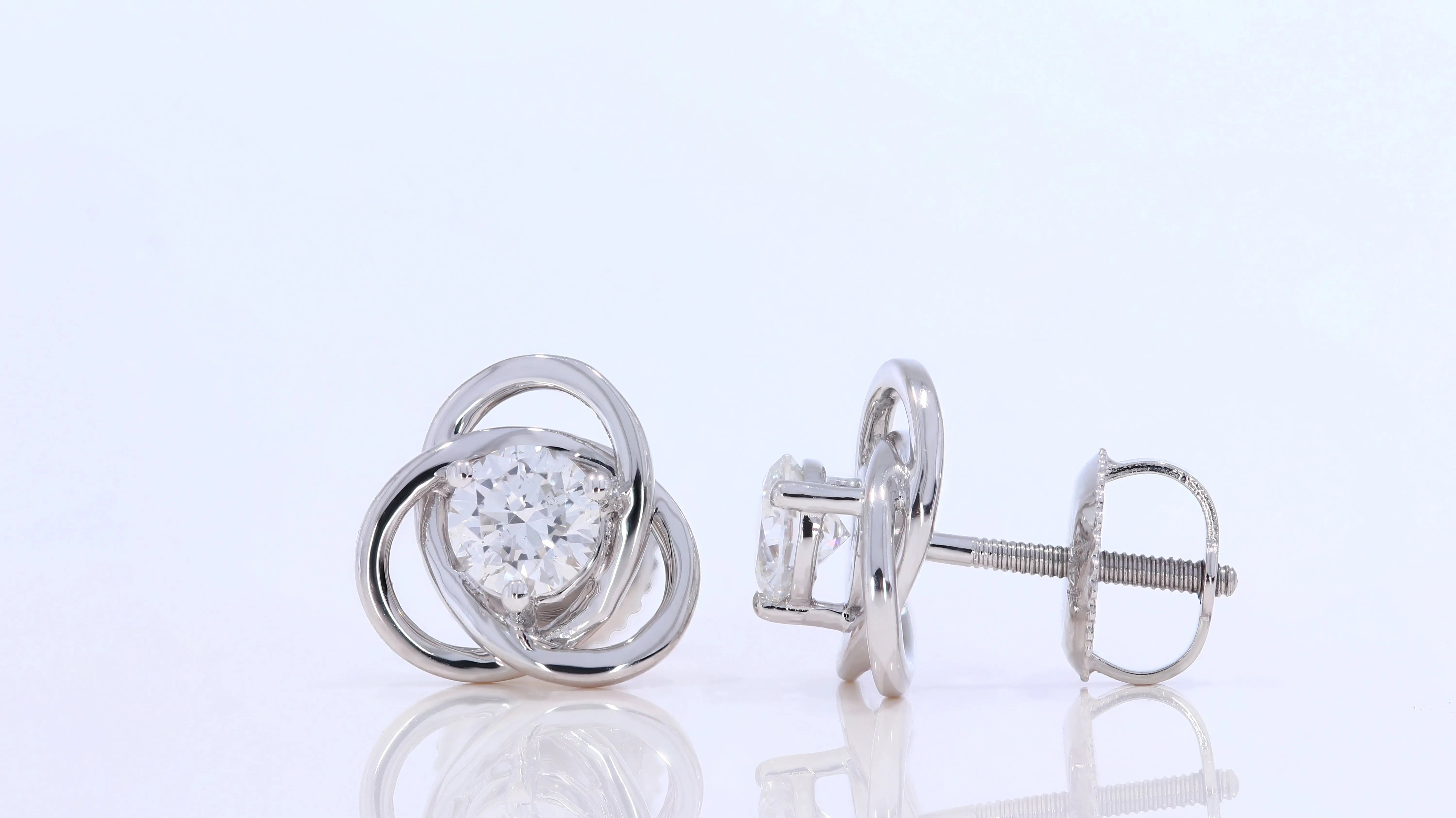 Mode | Round Diamond Stud Earrings with Three-Prong Setting - Nivara